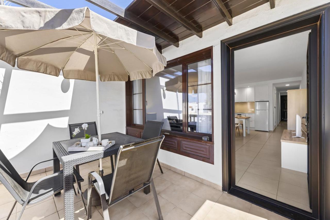 Casahost Bastian Boutique II Seaview Apartment Costa Teguise Exterior photo