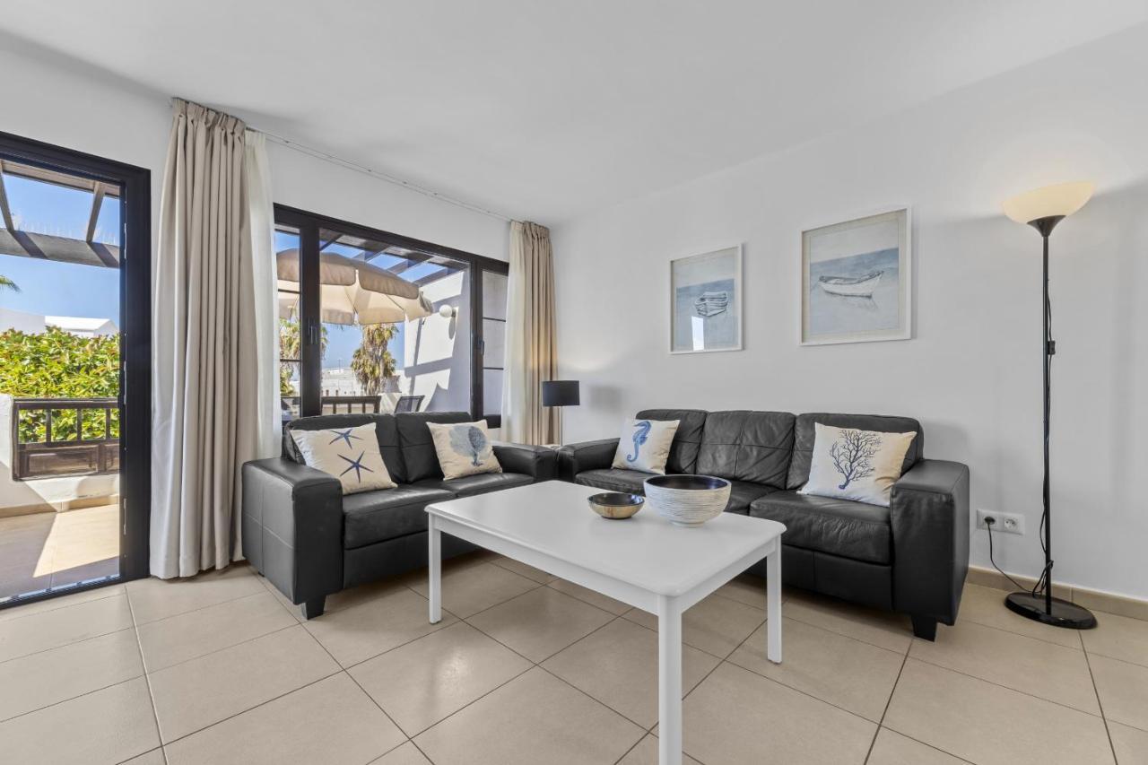 Casahost Bastian Boutique II Seaview Apartment Costa Teguise Exterior photo